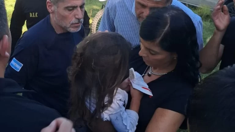 Hallaron a Esmeralda a metros de su casa y crece una fuerte sospecha sobre qué pasó