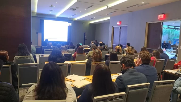 Cursos gratis, becas masivas y un giro oficial: así cambian los empleos en Argentina