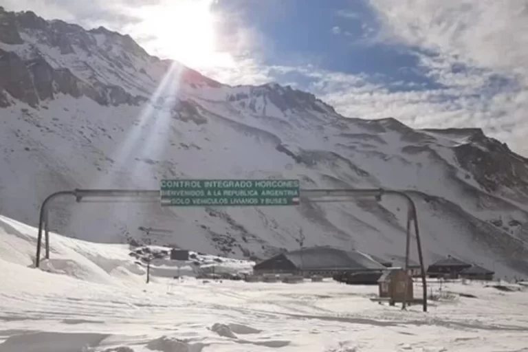 Cierran otra vez el Cristo Redentor y frenan el paso a Chile: hasta cuándo seguirá bloqueado