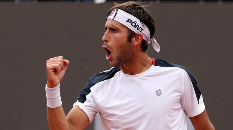 Tenis: Etcheverry dio el golpe en Miami, logró un triunfo clave y alcanzó un hito en su carrera