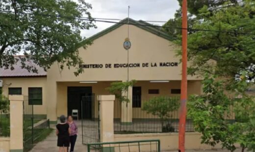 “VA A SER TU ÚLTIMO DÍA”: AMENAZÓ A LA MAESTRA DE SU HIJA TRAS UN LLAMADO DE ATENCIÓN POR INASISTENCIAS EN SANTIAGO…