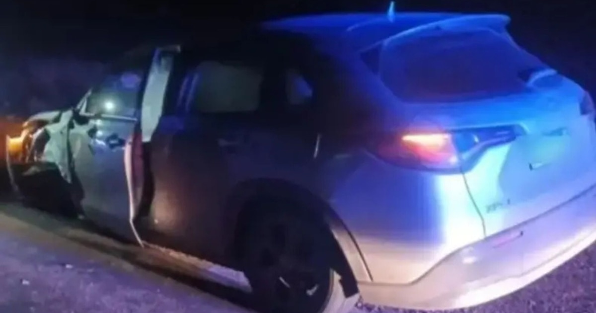 Ángel Rozas en su automóvil tras el accidente en Santa Fe