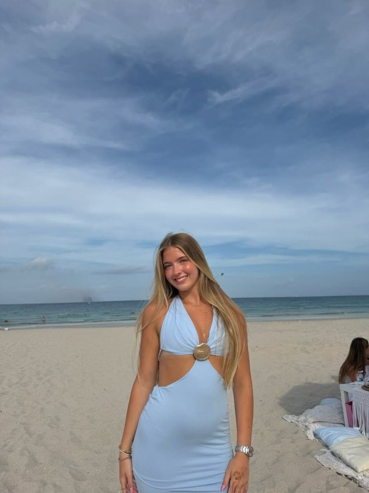 Aitana Paladini celebra sus 17 años con una exclusiva fiesta en la playa de Miami
