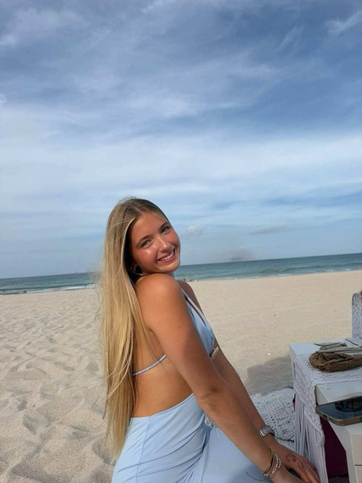 Aitana Paladini celebra sus 17 años con una exclusiva fiesta en la playa de Miami