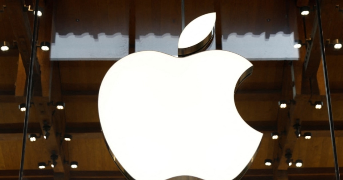 Concepto de nuevos dispositivos de Apple, incluyendo iPhone plegable y gafas inteligentes