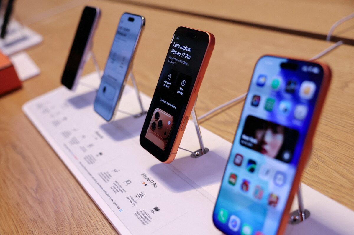 Apple se prepara para una revolución: iPhone plegable, gafas con IA y AirPods con cámara