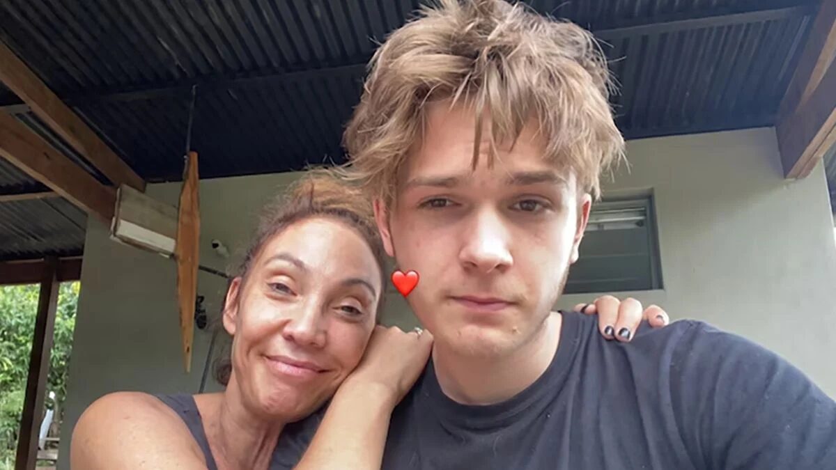 Benicio Pais rinde homenaje a su madre Ernestina tras su funeral
