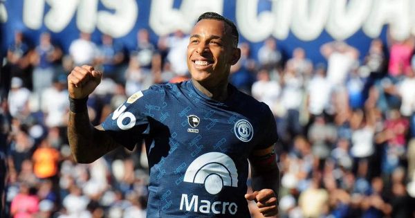 Sebastián Villa durante un partido con Boca Juniors