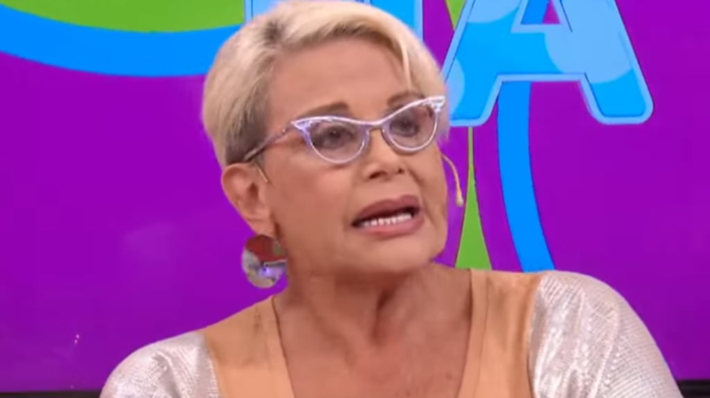 Carmen Barbieri alerta sobre hackeo de su celular