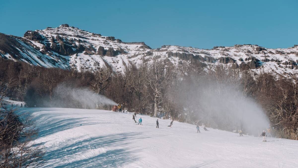 Pistas de esquí en Chapelco cubiertas de nieve