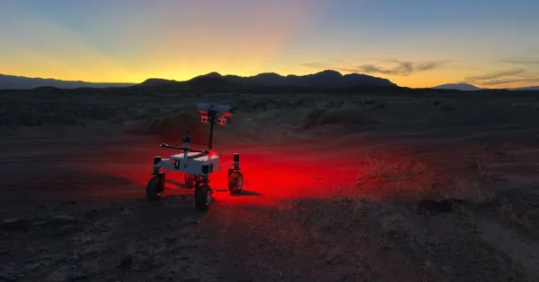 Ernest, el nuevo rover de la NASA, en pruebas en el desierto