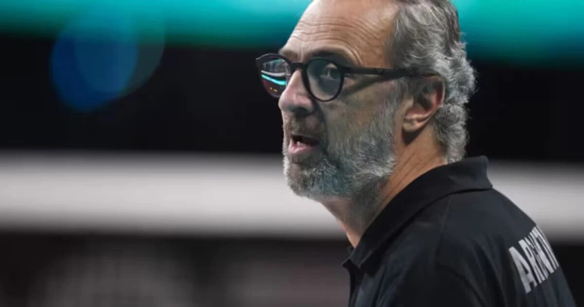 Daniel Castellani, exjugador y entrenador de vóley argentino
