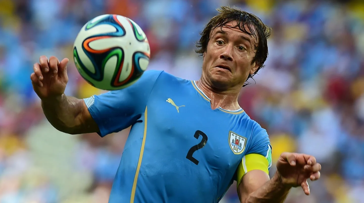 Diego Lugano critica duramente a Marcelo Bielsa tras la eliminación de Uruguay en el Mundial 2026