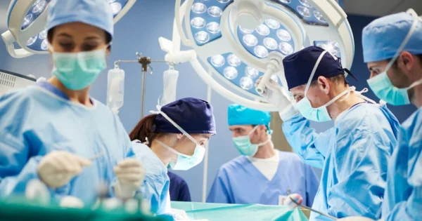 Mayra y Daiana tras su trasplante renal en el Hospital Garrahan