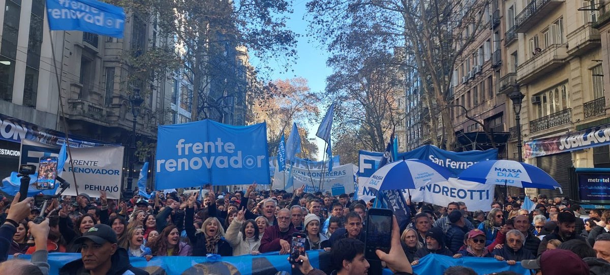 Movilización del Frente Renovador en apoyo a Cristina Kirchner