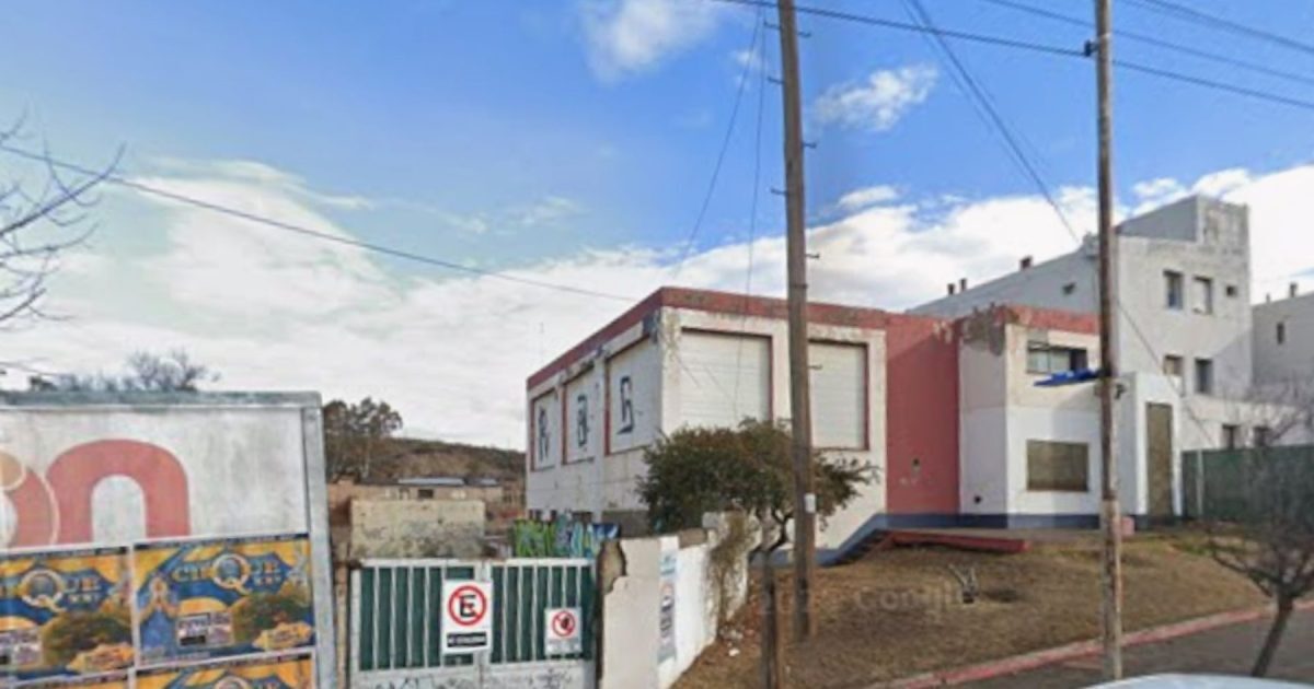 Edificio abandonado en Neuquén donde fue hallada la mujer