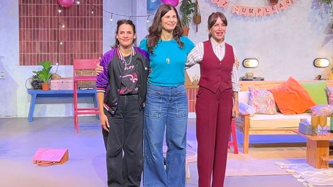 Florencia Peña en el escenario durante su show 'Las Hijas' en el Paseo La Plaza