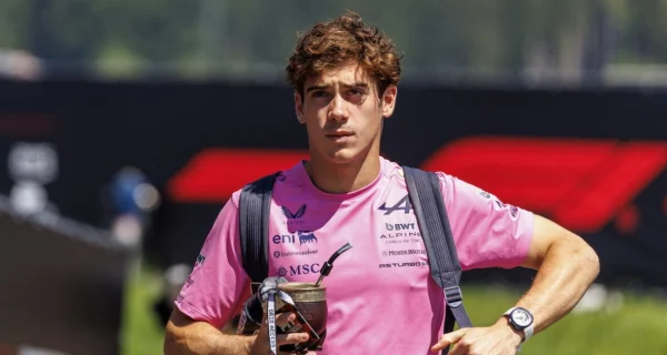 Franco Colapinto en acción durante una carrera de Fórmula 1