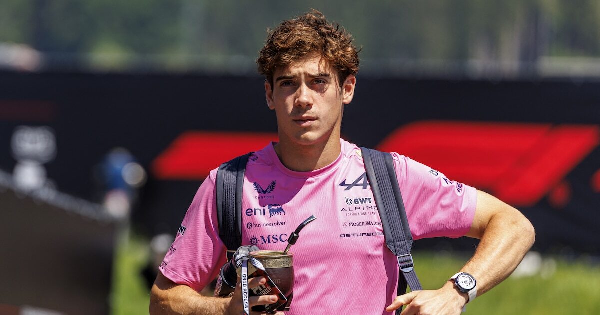 Franco Colapinto en acción durante una carrera de Fórmula 1