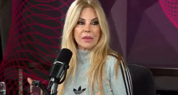 Graciela Alfano en Aura Stream hablando sobre su atracción por C0ker