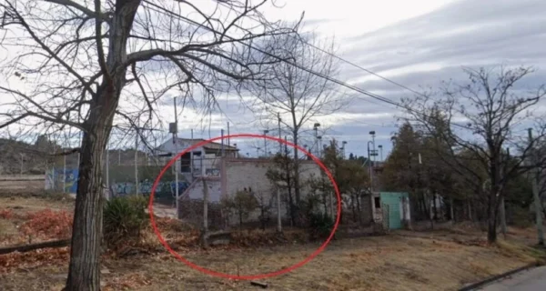 Cuerpo calcinado hallado en edificio abandonado en Neuquén