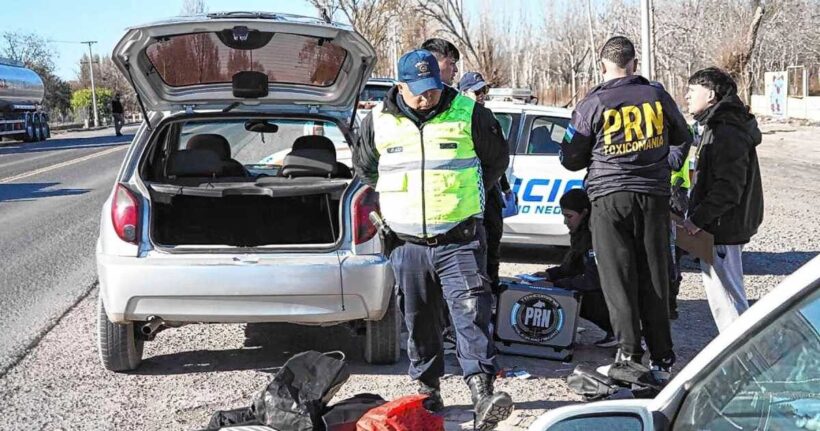 Operativo policial en Cipolletti con secuestro de drogas y armas