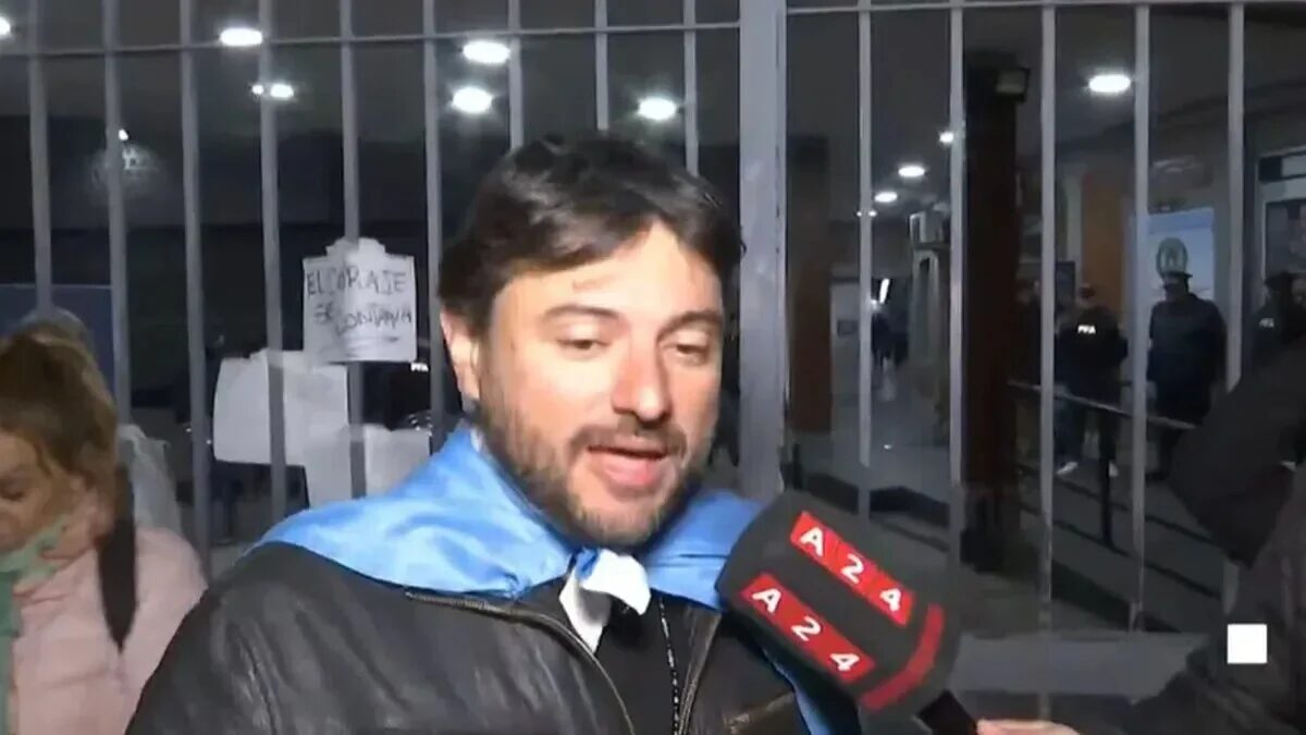 Juan Grabois durante la toma del Instituto Perón