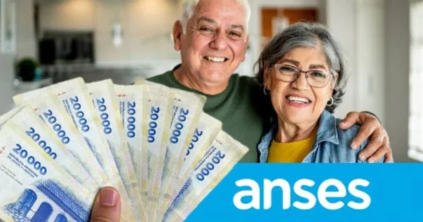 Jubilados recibiendo pagos de ANSES
