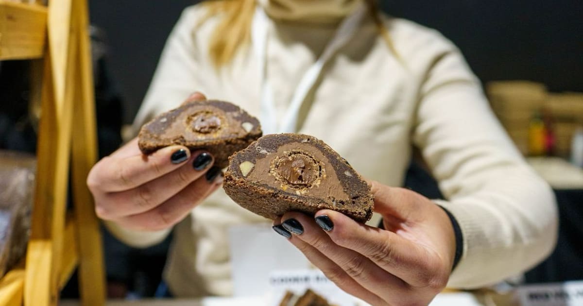 Feria de Chocolate en Buenos Aires con expositores y productos de cacao