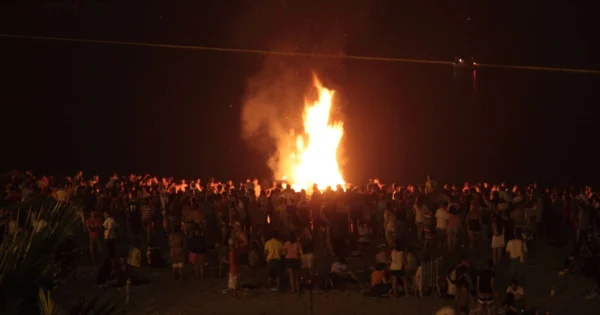 Rituales de la Noche de San Juan en Argentina