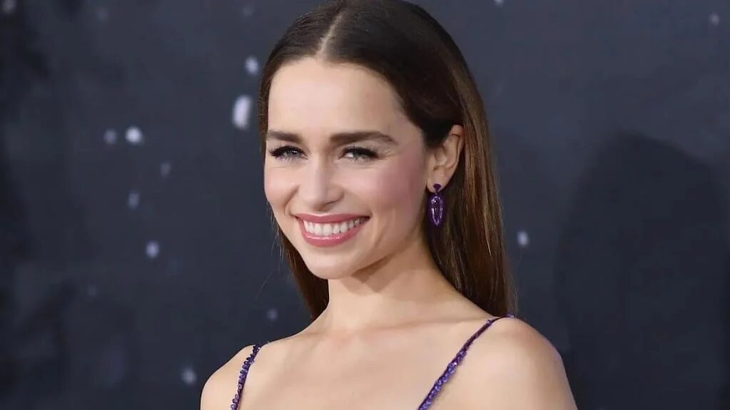 Emilia Clarke y Sam Claflin en una escena de la película 'Yo antes de ti'