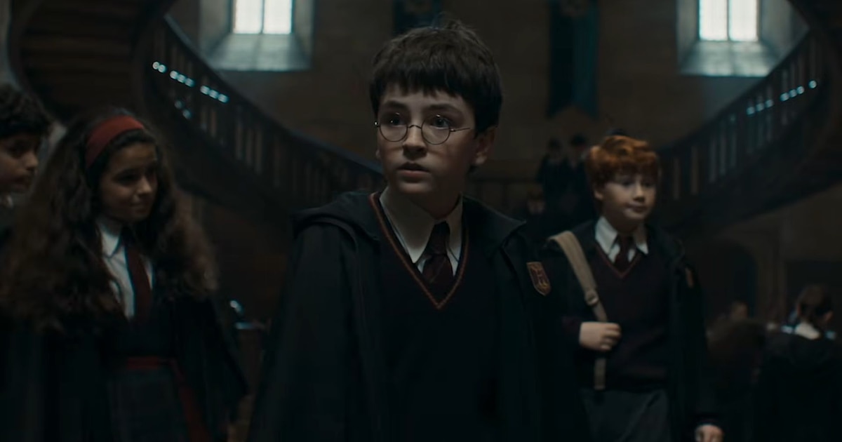 Peeves, el poltergeist de Harry Potter, interpretado por Peter Serafinowicz en la nueva serie de HBO Max