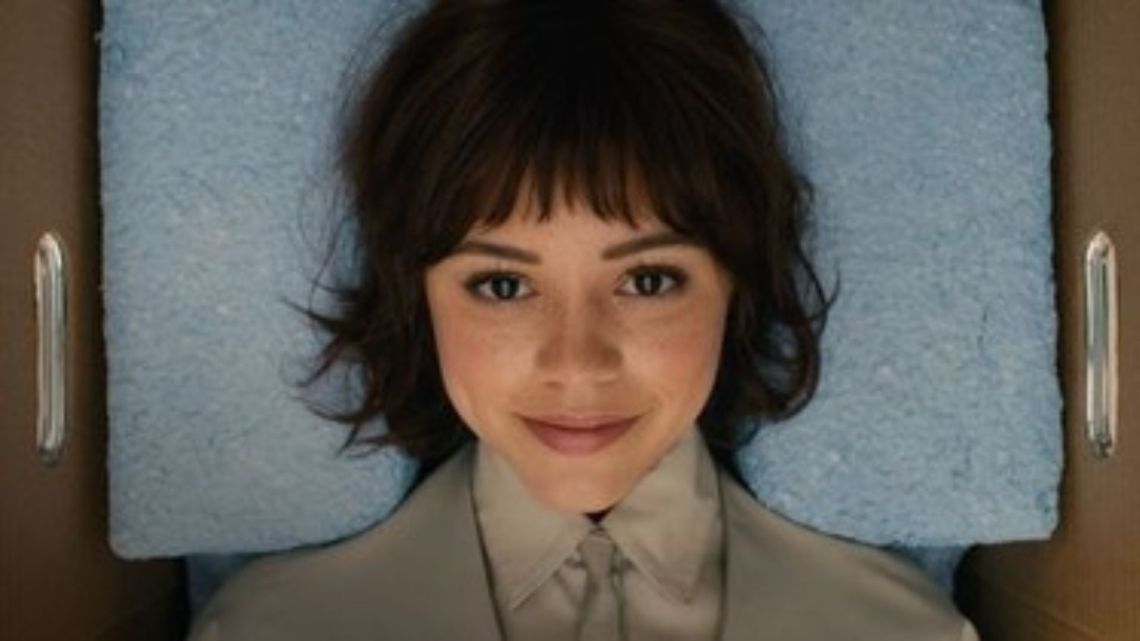 Tráiler de Klara and the Sun protagonizada por Jenna Ortega