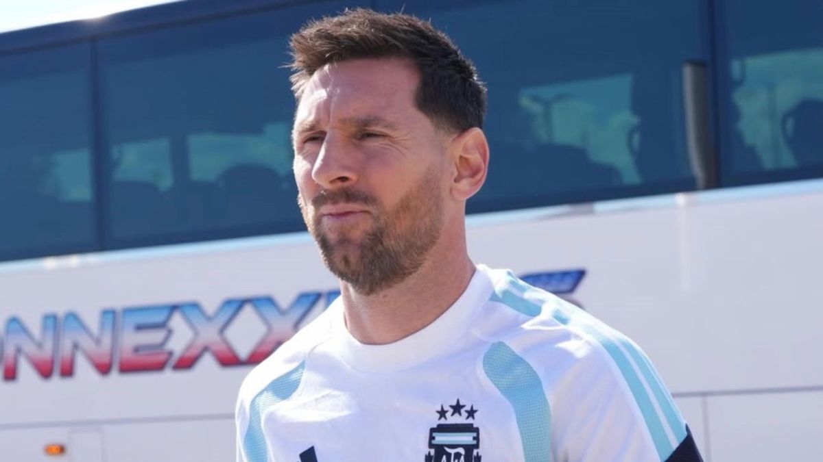 Lionel Messi entrenando con la Selección Argentina