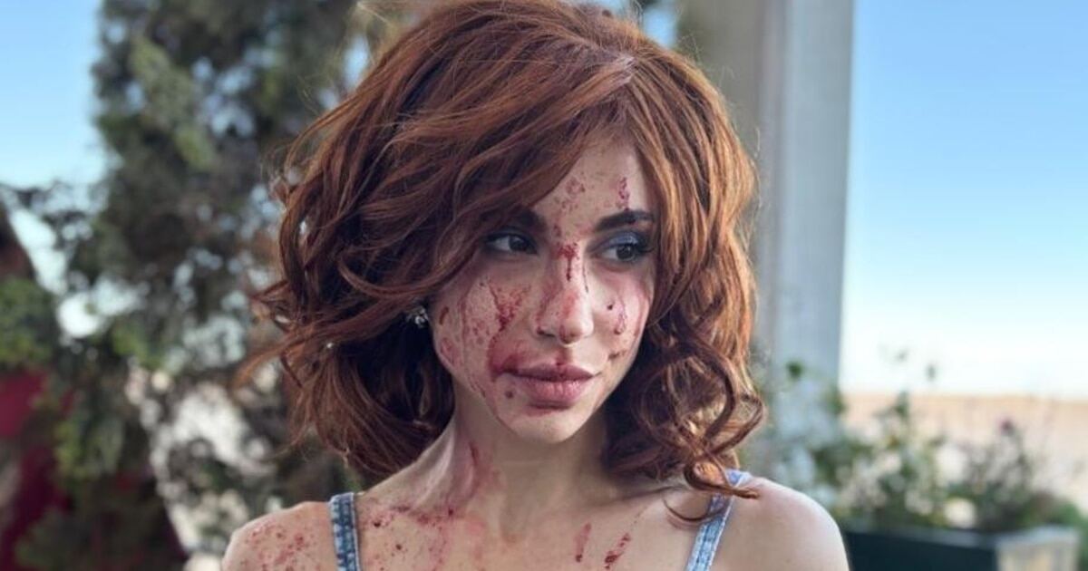 Magui Bravi en el filme Hotline