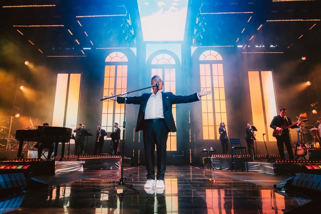 Ricardo Montaner en concierto durante su gira 2026