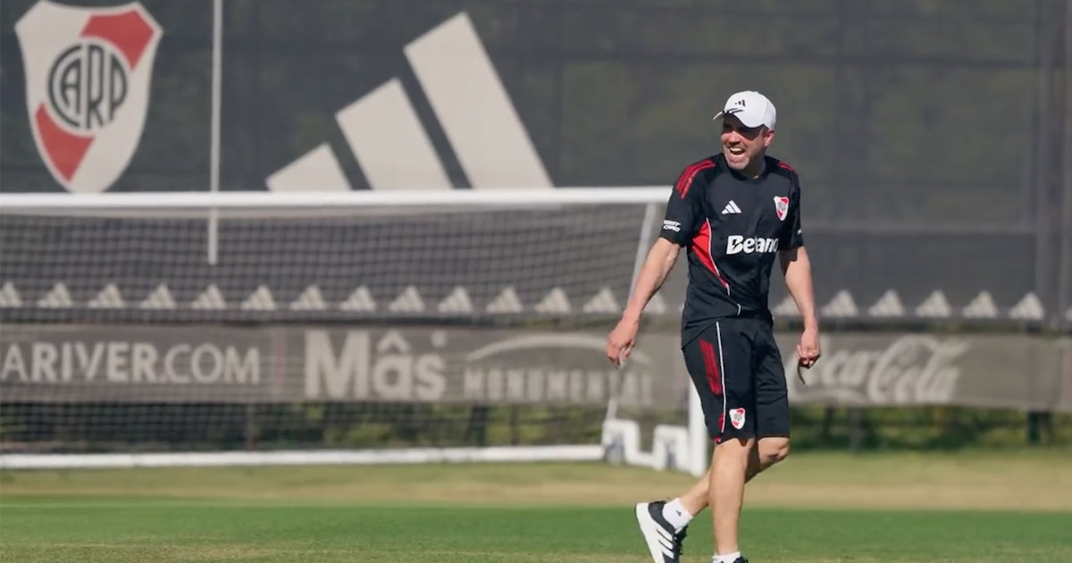 Jugadores de River Plate entrenando en Ezeiza