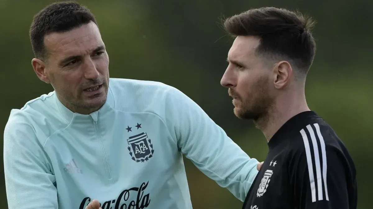 Lionel Scaloni durante la conferencia de prensa sobre el partido contra Jordania