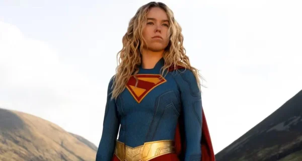 Cartel promocional de la película Supergirl