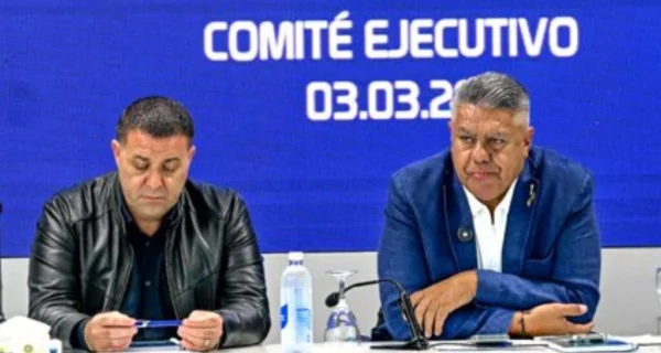 Claudio Tapia y Pablo Toviggino en reunión de la AFA