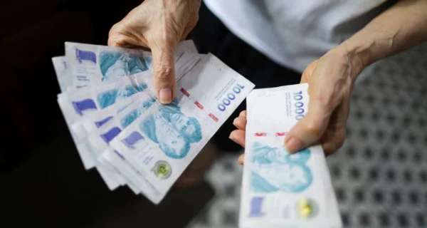 Aumento salarial para estatales en Argentina