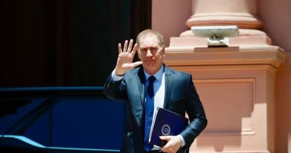 Reunión del gabinete argentino tras la eliminación del Ministerio del Interior