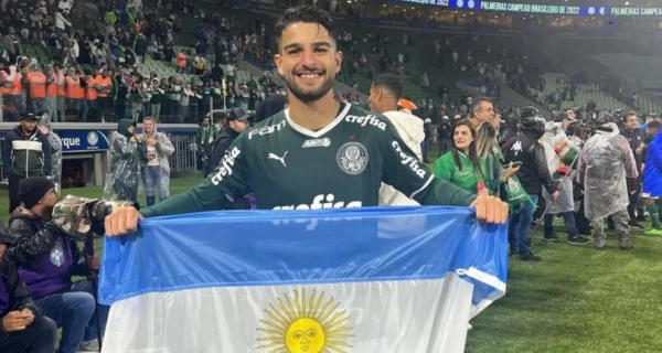 Juan Manuel López durante un partido con el Palmeiras