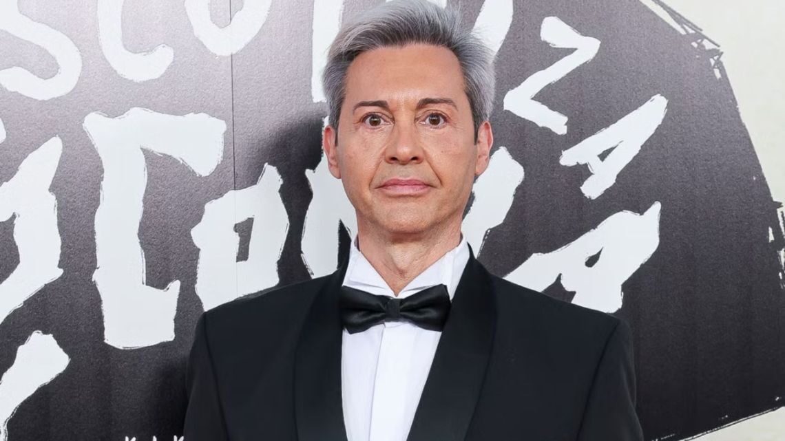 Manolo Arjona, fundador de Locomía, en una presentación musical