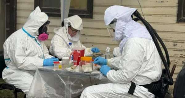 Investigadores del Malbrán en campo estudiando roedores en Tierra del Fuego
