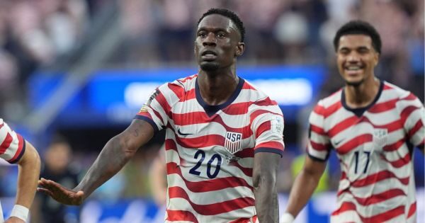 Folarin Balogun en un partido del Mundial 2026
