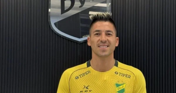 Leandro Fernández en su regreso a Defensa y Justicia