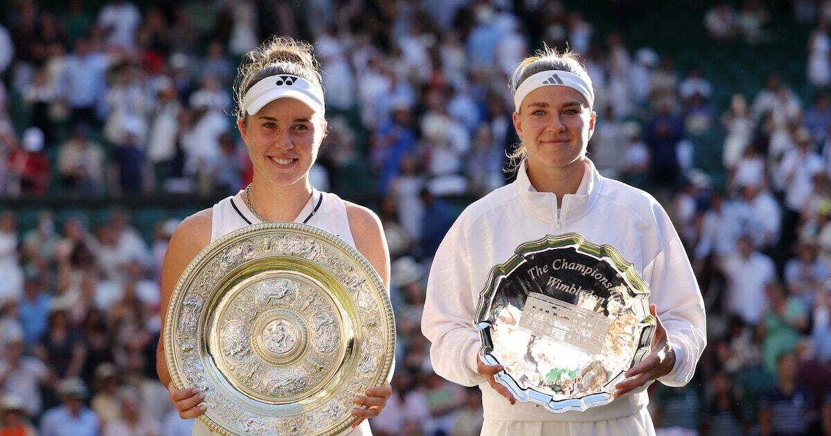 Linda Noskova celebra su victoria en Wimbledon 2026
