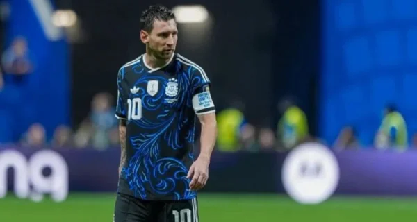 Lionel Messi celebrando con la selección argentina