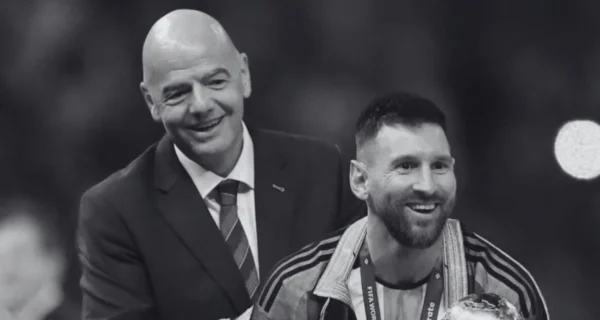 Lionel Messi y Gianni Infantino en la ceremonia de premiación del Mundial 2026